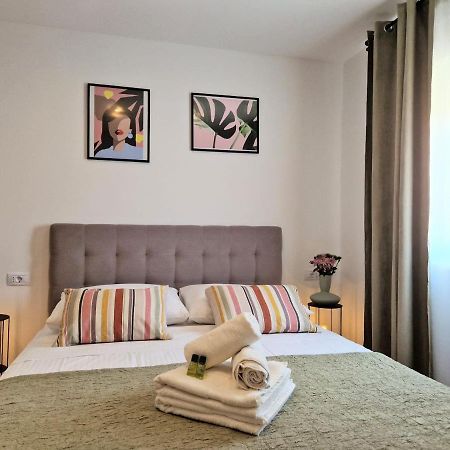 Jazz Rooms And Apartments Ρόβινι Εξωτερικό φωτογραφία